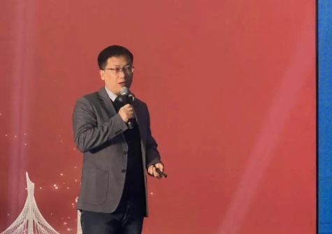 意昂4应邀参加石保·石家庄特色产业集群出海交流对接活动，并发表主题演讲