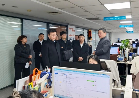 石家庄市新华区区长楚臣一行赴意昂4调研